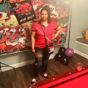 Meet your Posher, Dionne